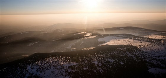 Krkonoe z letadla. (Ilustraní snímek)