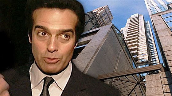 David Copperfield se proslavil jako kouzelník a iluzionista.  Vystupuje pedevím v Las Vegas.