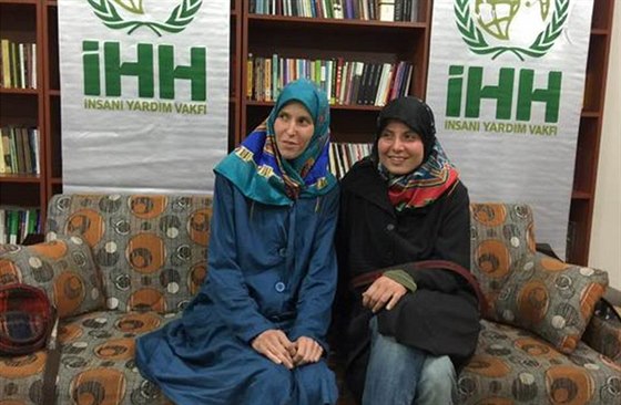 Dv eky unesené v roce 2013 v Pákistánu Hana Humpálová a Antonie Chrástecká...