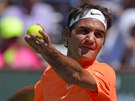 vcarsk tenista Roger Federer v semifinlovm souboji s Milosem Raonicem z...