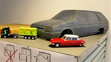 Model Citröenu DS ve vývojovém oddlení eského výrobce hraek Monti System