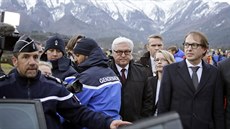 Na místo tragédie dorazili nmecký ministr zahranií Frank-Walter Steinmeier a...