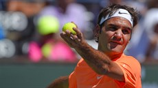 výcarský tenista Roger Federer v semifinálovém souboji s Milosem Raonicem z...