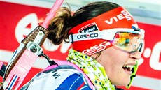 Veronika Vítková se vydýchává v cíli po sprinterském závod SP v...