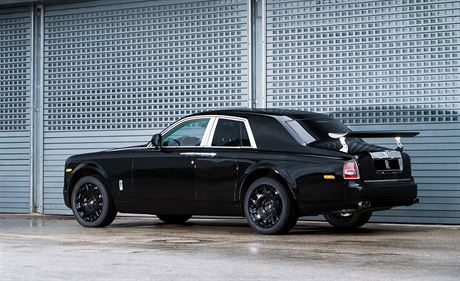 Prototyp SUV znaky Rolls-Royce