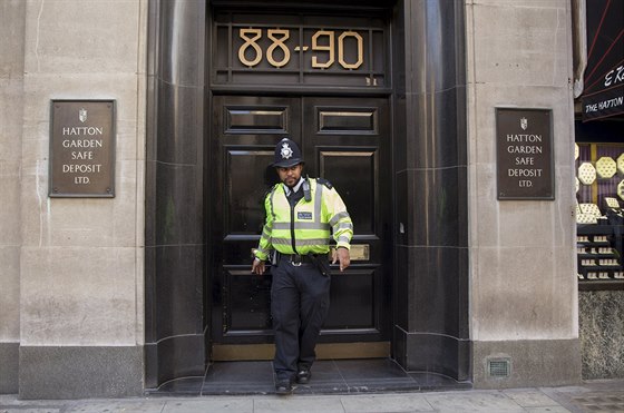 Úschovnu perk v londýnském Hatton Garden bhem Velikonoc vyplenili zlodji ve...