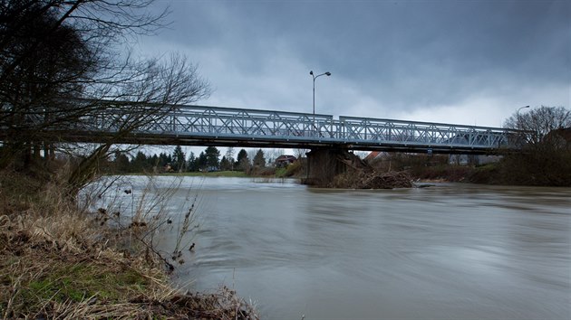 Stane se svinarsk most v Hradci Krlov, pojmenovan po mstnm rodkovi plukovnku rmkovi, kulturn pamtkou? (2. 4. 2015).