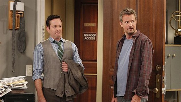 Thomas Lennon a Matthew Perry v serilu Odd Couple (2015)