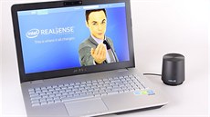 Asus N551J s technologií RealSense. Asus N551J s technologií RealSense.