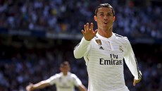 Portugalský útoník Cristiano Ronaldo z Realu Madrid slaví jeden z gól do sít...