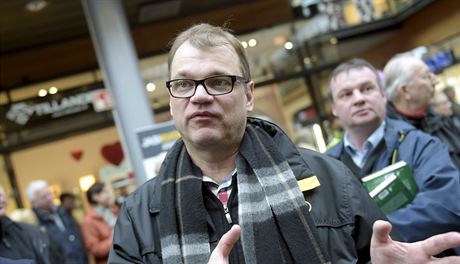 Pedseda Finského stedu Juha Sipilä pi pedvolební kampani (18. dubna 2015).