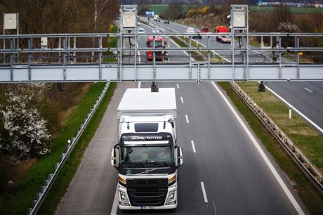 Prostednictvím mýtných bran se mýtné v esku vybírá od roku 2007 na více ne 1400 kilometrech komunikací. 