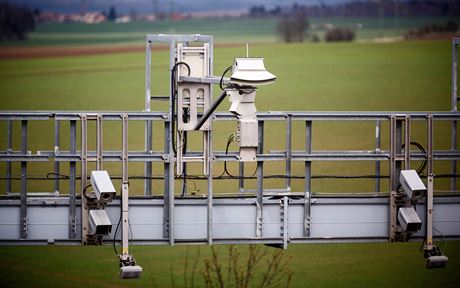 Prostednictvím mýtných bran se mýtné v esku vybírá od roku 2007 na více ne 1400 kilometrech dálnic, rychlostních silnic a vybraných ástech silnic první tídy. 