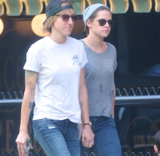 Kristen Stewartová s bývalou osobní asistentkou Alicií Cargileovou.