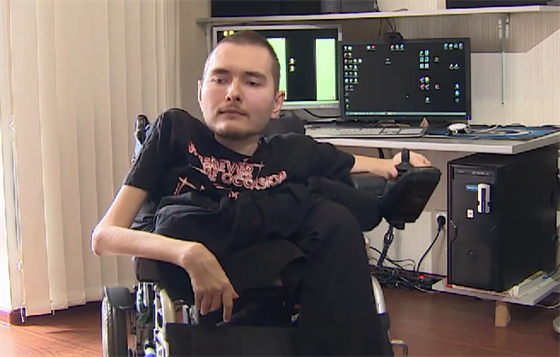 Ruský programátor Valerij Spiridonov trpí genetickou degenerativní nemocí....