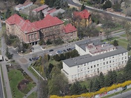 Lékaská fakulta Univerzity Karlovy v Plzni. (16. dubna 2015)