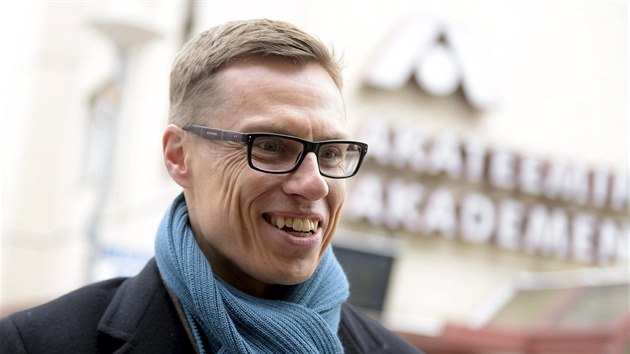 Finsk premir Alexander Stubb na pedvolebn kampani (18. dubna 2015).