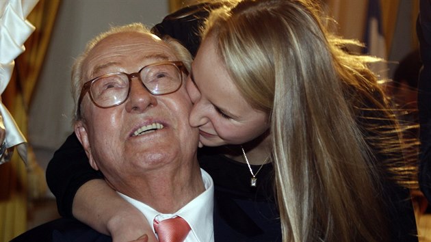 Jean-Marie Le Pen se svou vnukou Marion (2012)