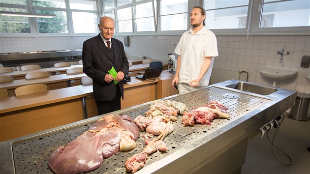 Studenti Zemdlsk fakulty Jihoesk univerzity dostali tyi zmodernizovan pavilony.