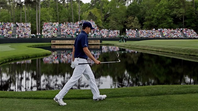 Jordan Spieth ve finlovm kole turnaje Masters v August.