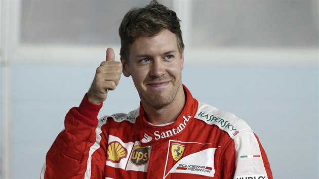 Sebastian Vettel se raduje z druhho msta v kvalifikaci na VC Bahrajnu.