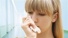 Pylová alergie nedráždí jen nosní sliznici, ale i oči a pleť. Naštěstí se... Pylová alergie nedráždí jen nosní sliznici, ale i oči a pleť. Naštěstí se...