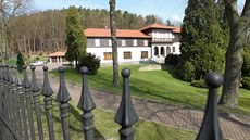 Kdysi se v areálu v Lipnici nad Sázavou léčili děti i němečtí piloti, dnes tam... Kdysi se v areálu v Lipnici nad Sázavou léčili děti i němečtí piloti, dnes tam...