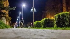 LED diodové osvětlení v Husově ulici v Pardubicích je možná trochu chladné a... LED diodové osvětlení v Husově ulici v Pardubicích je možná trochu chladné a...