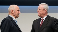 Zástupce akcionářů Volkswagnu Ferdinand Piëch (vlevo) s šéf automobilky Martin... Zástupce akcionářů Volkswagnu Ferdinand Piëch (vlevo) s šéf automobilky Martin...