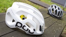 Nejvyí model silniní cyklistické helmy od védského výrobce POC