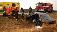 U Opaan na Táborsku se srazilo BWM s peugeotem. U nehody pistával vrtulník.