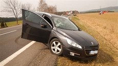 U Opaan na Táborsku se srazilo BWM s peugeotem. U nehody pistával vrtulník.