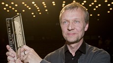 Autor Knihy roku Martin Reiner se svojí cenou Autor Knihy roku Martin Reiner se svojí cenou