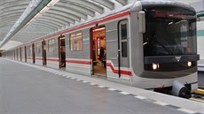 Na konečné soupravy přistavují několik minut před odjezdem. Díky tomu není... Na konečné soupravy přistavují několik minut před odjezdem. Díky tomu není...