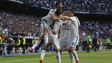 Hrái Realu Madrid slaví branku.