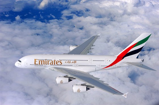 CESTUJÍCÍ. Kapacita A380 je dle výrobce a 880 pasaér, u Emirates 489 a 517.