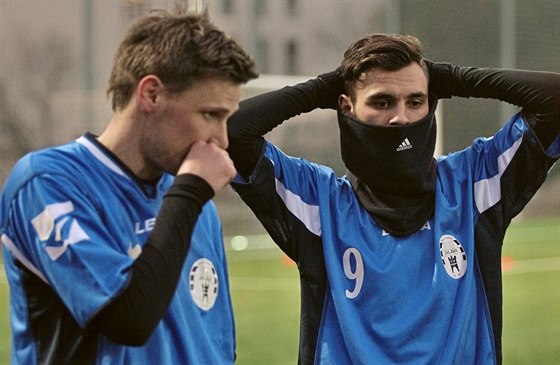 Fotbalisté Robin Demeter (vpravo) a Jakub Göth se pár dní po návratu z...