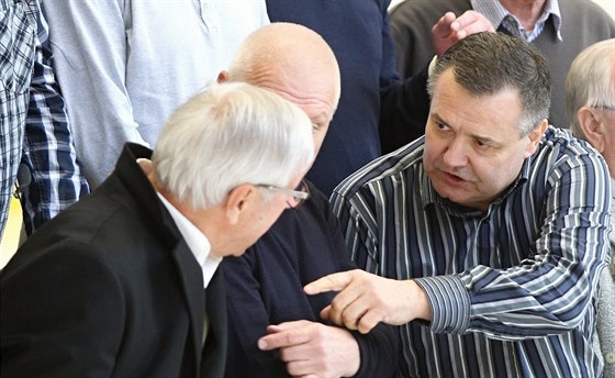 Dárius Rusnák (vpravo) pi focení hokejových legend v Jihlav s Pavlem...