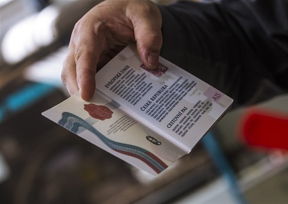 Výroba cestovních pas podléhá písn steenému reimu (24. dubna 2015).