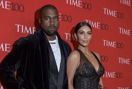 Kanye West a Kim Kardashianová (New York, 21. dubna 2015)