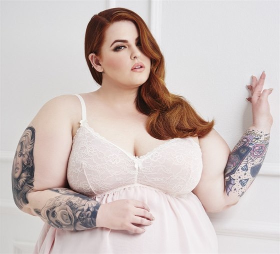 Tess Holliday má konfekní velikost 54.