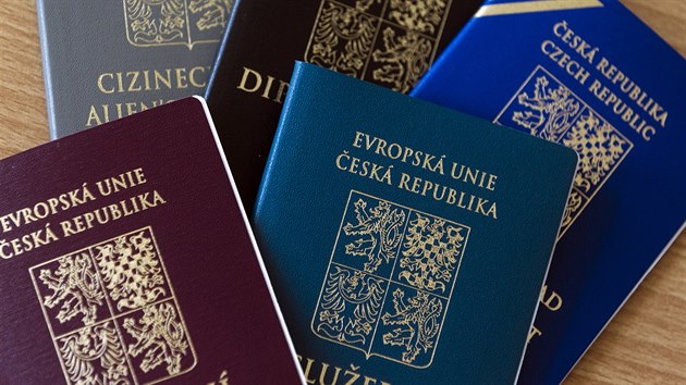 Výroba cestovních pasů podléhá přísně střeženému režimu (24. dubna 2015). Výroba cestovních pasů podléhá přísně střeženému režimu (24. dubna 2015).