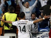Javier Hernndez z Realu Madrid slav gl ve tvrtfinle Ligy mistr proti...