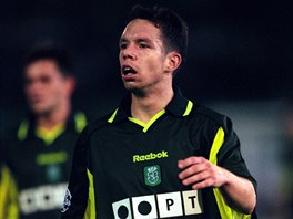 V PORTUGALSKU. V roce 2000 piel as pro první zahraniní angamá. Po...