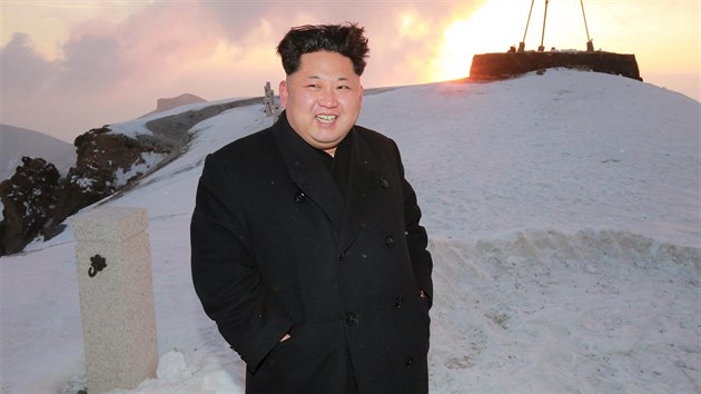 Kim ong-un zdolal nejvy horu KLDR Pektu (19. dubna 2015)