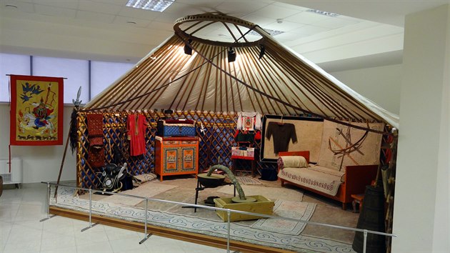 Prez pvodn jurtou v muzeu
