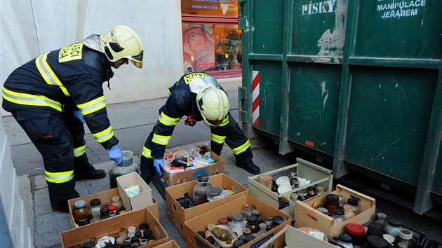 Hasii zajistili v byt v ulici Eliky Krásnohorské stovky kilogram...