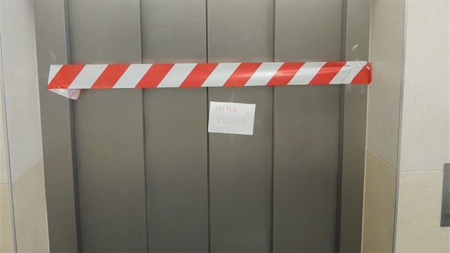 Výtah ve stanici metra Boislavka je kvli porue mimo provoz.