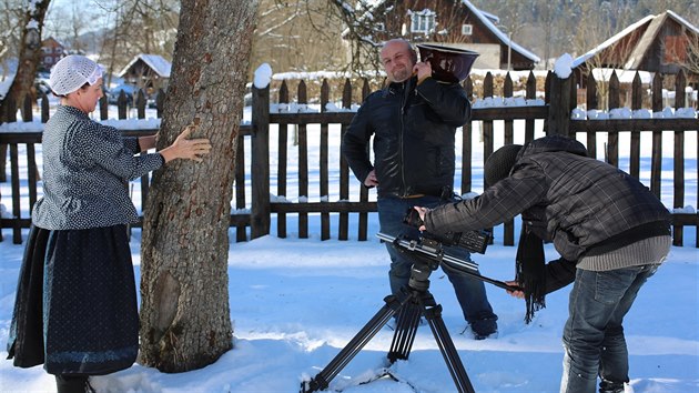 V zim tvrci filmu projdli Valaskem k zachycen mstnch tradic.