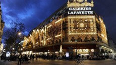 Galerie Lafayette na Haussmannov bulváru patí k nejznámjím a nejluxusnjím...